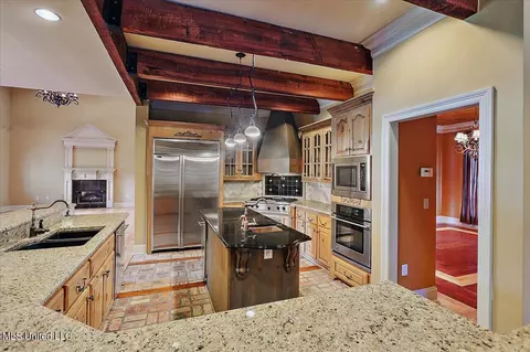 Kitchen - 682 Spring Lake Dr, Pearl, MS 39208 photo 5 of 5