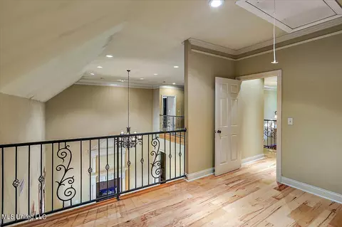Entry Way - 682 Spring Lake Dr, Pearl, MS 39208 photo 5 of 6