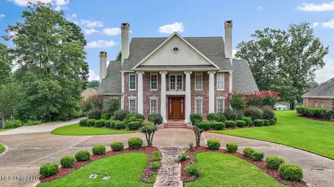 Exterior - 682 Spring Lake Dr, Pearl, MS 39208 photo 9 of 13