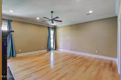 Living - 682 Spring Lake Dr, Pearl, MS 39208 photo 5 of 5