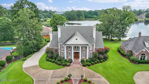 Exterior - 682 Spring Lake Dr, Pearl, MS 39208 photo 2 of 13