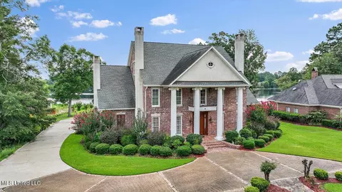 Exterior - 682 Spring Lake Dr, Pearl, MS 39208 photo 10 of 13