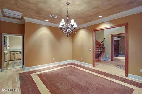 Dining - 682 Spring Lake Dr, Pearl, MS 39208 photo 2 of 3