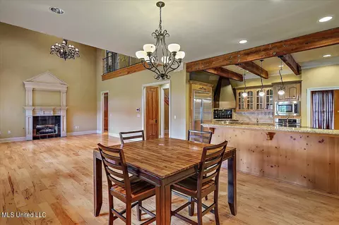 Dining - 682 Spring Lake Dr, Pearl, MS 39208 photo 1 of 3