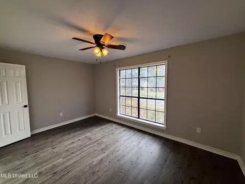 Bedroom - 9 Treeway Dr, Brandon, MS 39042 photo 1 of 3