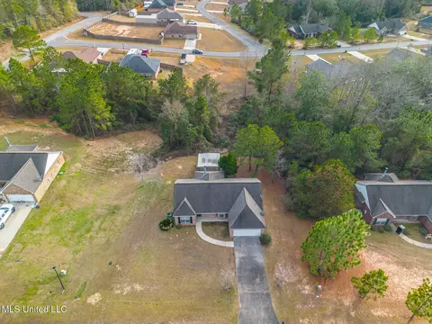 7 Ozark Pl, Perkinston, MS 39573 photo 2