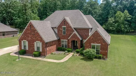 7419 Rose Garden Ln, Olive Branch, MS 38654