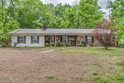 1309 Hwy 49 Frontage Rd, Bentonia, MS 39040