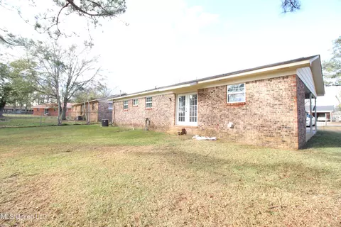 Exterior - 43 Robbie St, Lucedale, MS 39452 photo 1 of 2