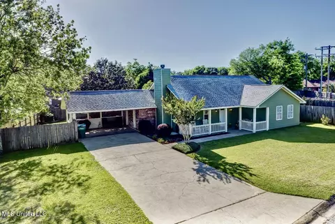 11251 Eva Dr, Gulfport, MS 39503