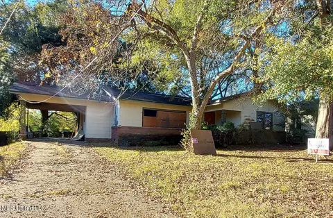 747 Eastview St, Jackson, MS 39209
