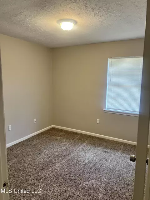149 Mayfair Dr, Jackson, MS 39212 photo 9