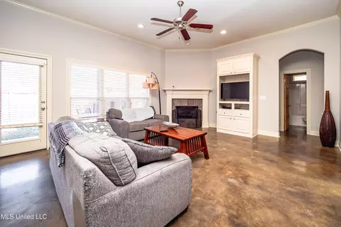 407 Pinebrook Cir, Brandon, MS 39047 photo 5