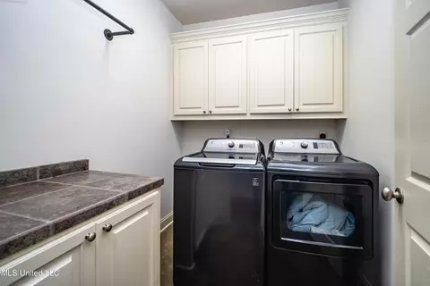 407 Pinebrook Cir, Brandon, MS 39047 photo 7