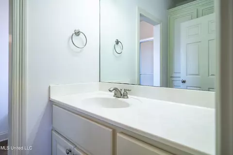 407 Pinebrook Cir, Brandon, MS 39047 photo 16