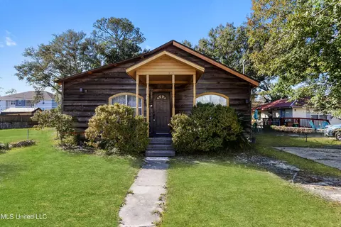 153 Briarfield Ave, Biloxi, MS 39531
