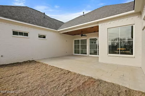 Exterior - 202 Disciple Dr, Brandon, MS 39047 photo 4 of 7