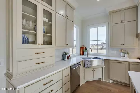 Kitchen - 202 Disciple Dr, Brandon, MS 39047 photo 5 of 5