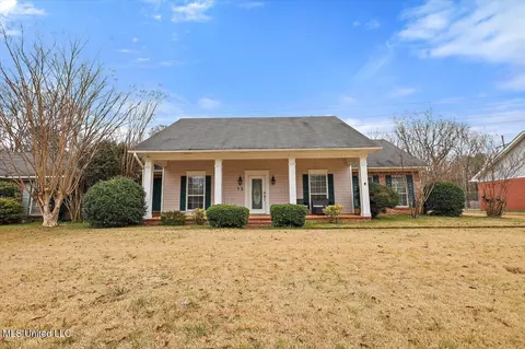 32 Sandlewood Dr, Brandon, MS 39042