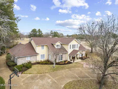 502 Fawn Cv, Canton, MS 39046