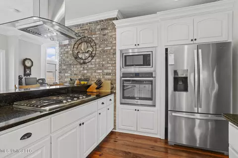 Kitchen - 502 Fawn Cv, Canton, MS 39046 photo 3 of 4