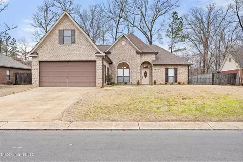 159 Ivywood Cv, Saltillo, MS 38866