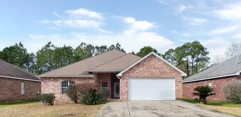 6523 Ryegrass Ln, Biloxi, MS 39532