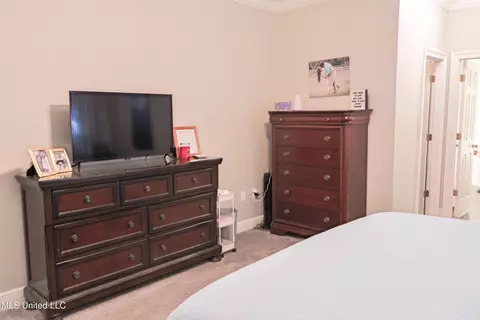 Bedroom - 2176 Johns Mayton Rd, Brandon, MS 39042 photo 2 of 8