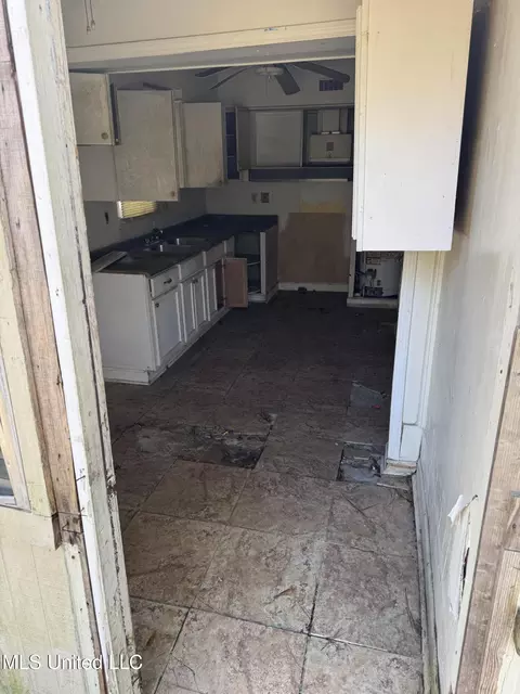 804 Valencia St, Jackson, MS 39204 photo 5