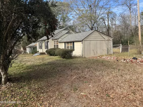804 Valencia St, Jackson, MS 39204 photo 2