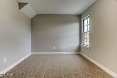 Bedroom - 6523 Carmel Pointe, Walls, MS 38680 photo 4 of 5