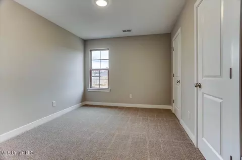 Bedroom - 6523 Carmel Pointe, Walls, MS 38680 photo 2 of 5