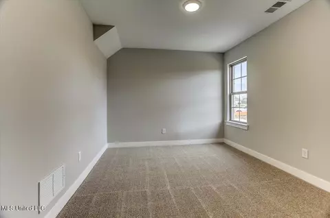 Bedroom - 6523 Carmel Pointe, Walls, MS 38680 photo 3 of 5