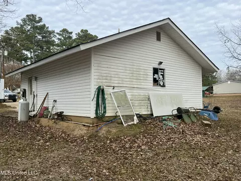 Exterior - 1281 Sanctuary Dr, Brandon, MS 39042 photo 6 of 11