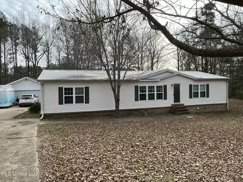 Exterior - 1281 Sanctuary Dr, Brandon, MS 39042 photo 4 of 11