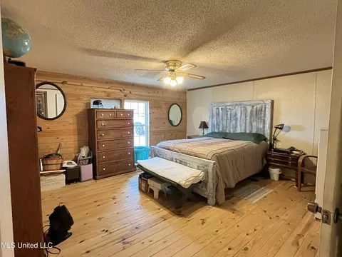 Bedroom - 1281 Sanctuary Dr, Brandon, MS 39042 photo 2 of 2