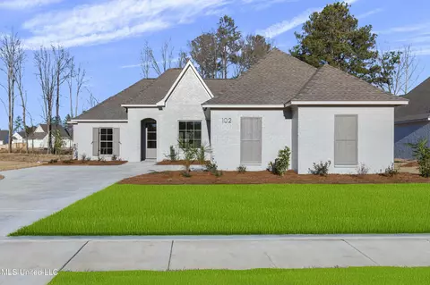 102 Hutto Ln, Madison, MS 39110