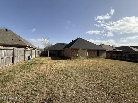 Exterior - 106 Blackstone Cir, Brandon, MS 39047 photo 4 of 4