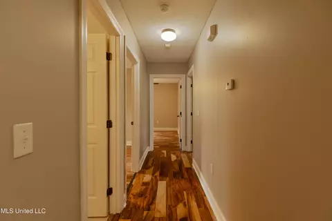 Entry Way - 106 Blackstone Cir, Brandon, MS 39047 photo 2 of 3