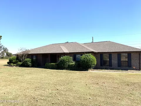 258 Washington Cir, Rolling Fork, MS 39159 photo 1