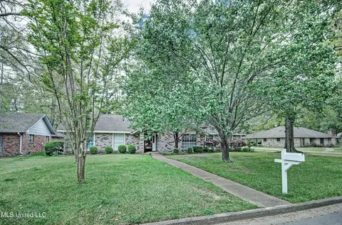75 Pine Cv, Brandon, MS 39042 photo 2