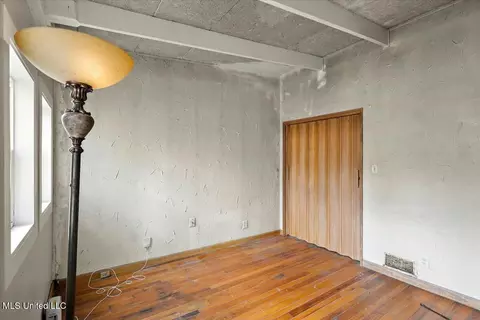 Bedroom - 5557 Ridgewood Rd, Jackson, MS 39211 photo 2 of 3