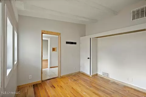 Bedroom - 5557 Ridgewood Rd, Jackson, MS 39211 photo 1 of 3