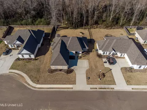 View/Area - 511 Crestmoor Dr, Canton, MS 39046 photo 3 of 4
