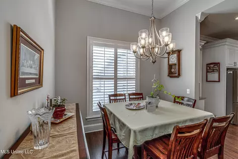 Dining - 511 Crestmoor Dr, Canton, MS 39046 photo 2 of 3