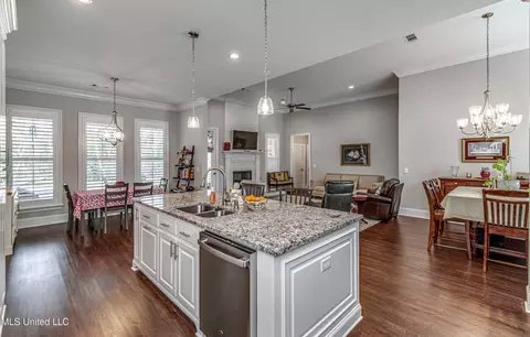 Kitchen - 511 Crestmoor Dr, Canton, MS 39046 photo 6 of 6