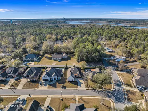 View/Area - 948 Caroline Dr, Biloxi, MS 39532 photo 1 of 1