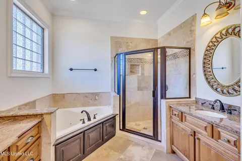 Bath - 948 Caroline Dr, Biloxi, MS 39532 photo 1 of 2