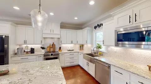 Kitchen - 1515 Wheeler Rd, Hernando, MS 38632 photo 1 of 5