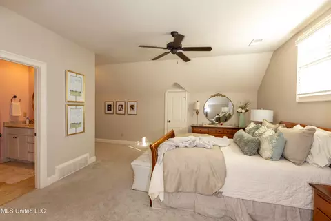 Bedroom - 4864 Malone Rd, Olive Branch, MS 38654 photo 9 of 11